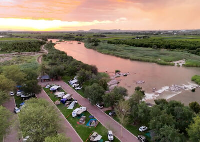 Oranjerus River Resort