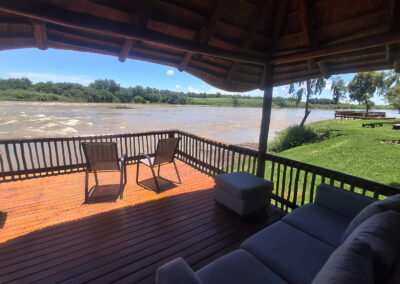Oranjerus River Resort